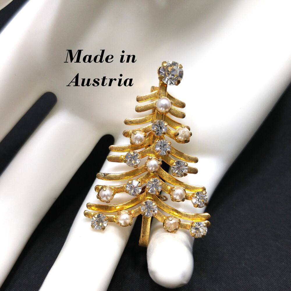 Austria Christmas Tree Brooch, Clear Rhinestones, Faux Pearls, 1960s Vintage